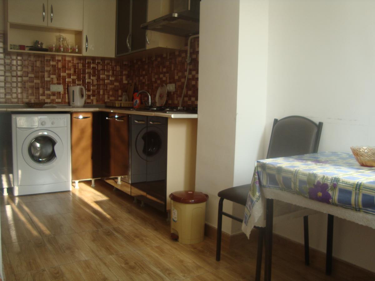 Apartments Azatutyan Avenue 9, Кв 19 Γιερεβάν Εξωτερικό φωτογραφία