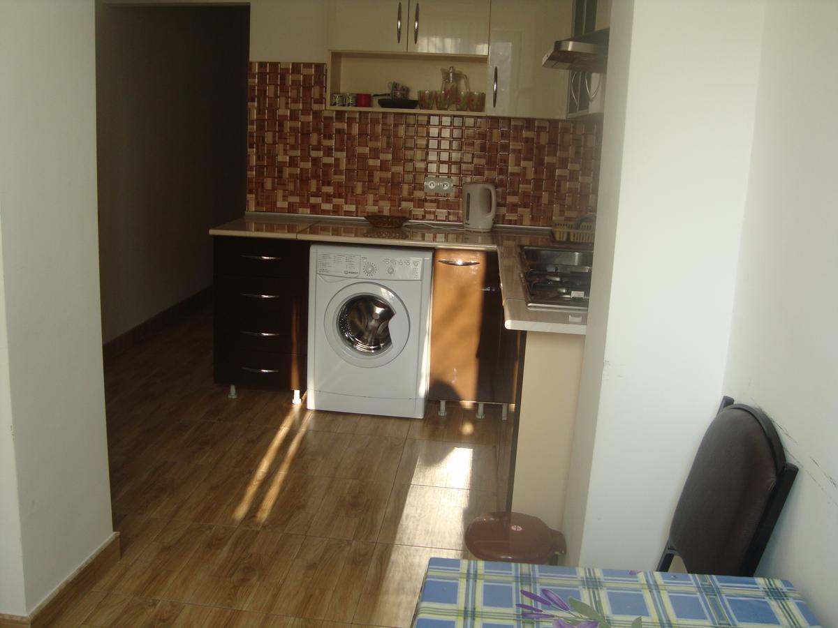 Apartments Azatutyan Avenue 9, Кв 19 Γιερεβάν Εξωτερικό φωτογραφία